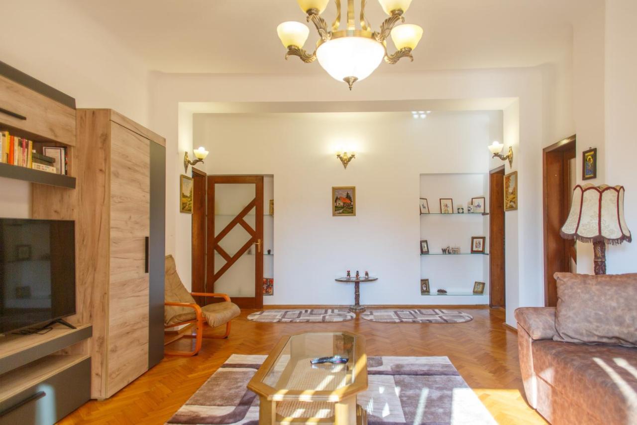 Barok Appart Brasov Luaran gambar