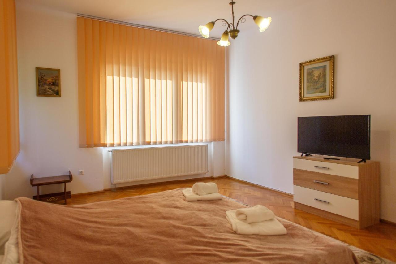 Barok Appart Brasov Luaran gambar